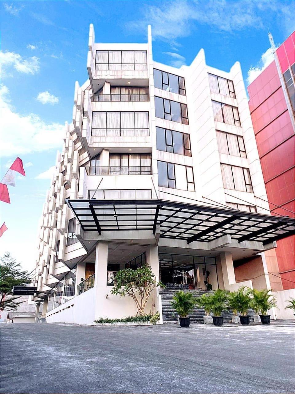 Rivoli Hotel Jakarta Exterior foto