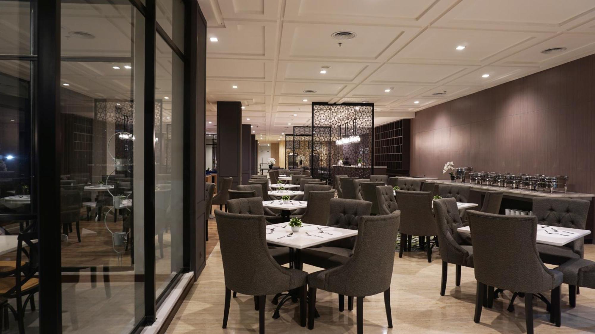 Rivoli Hotel Jakarta Exterior foto