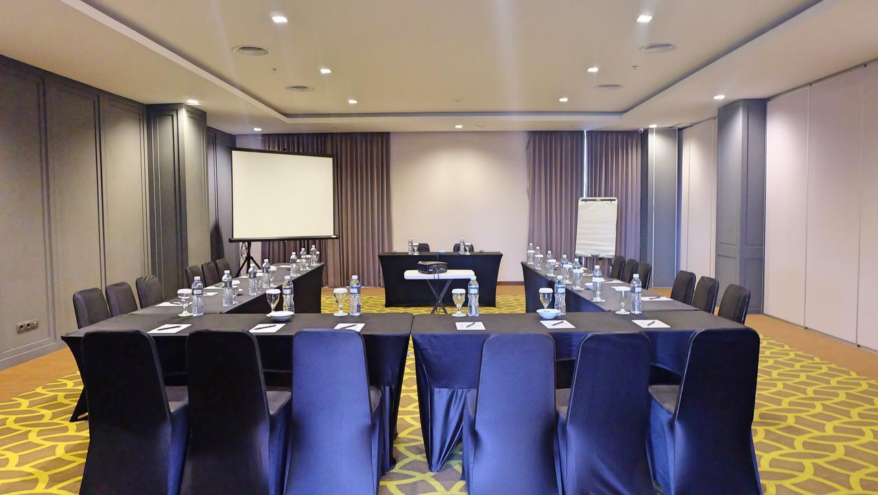 Rivoli Hotel Jakarta Exterior foto