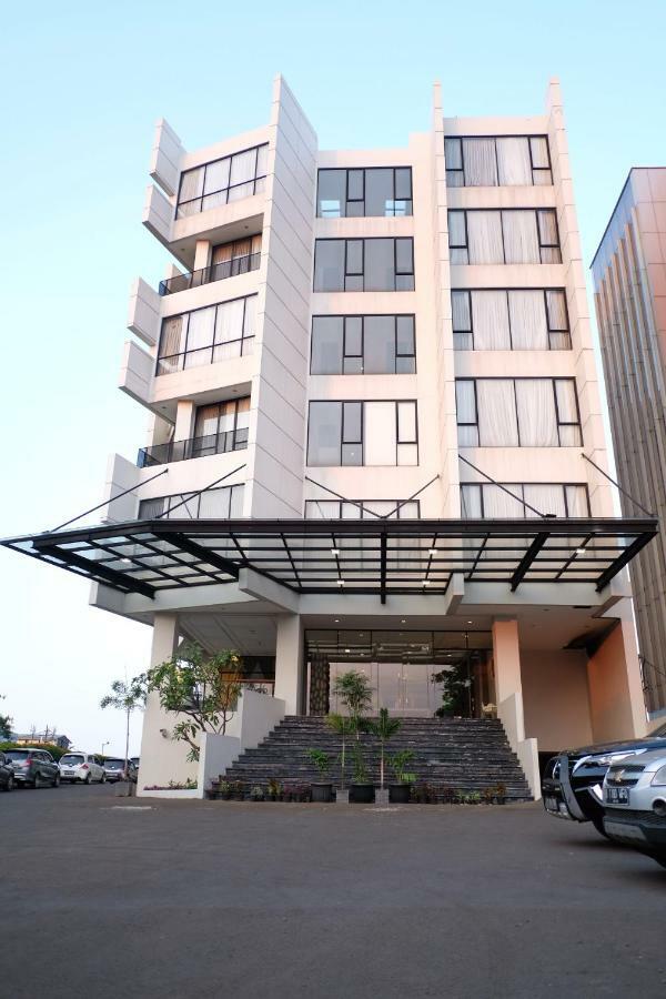 Rivoli Hotel Jakarta Exterior foto